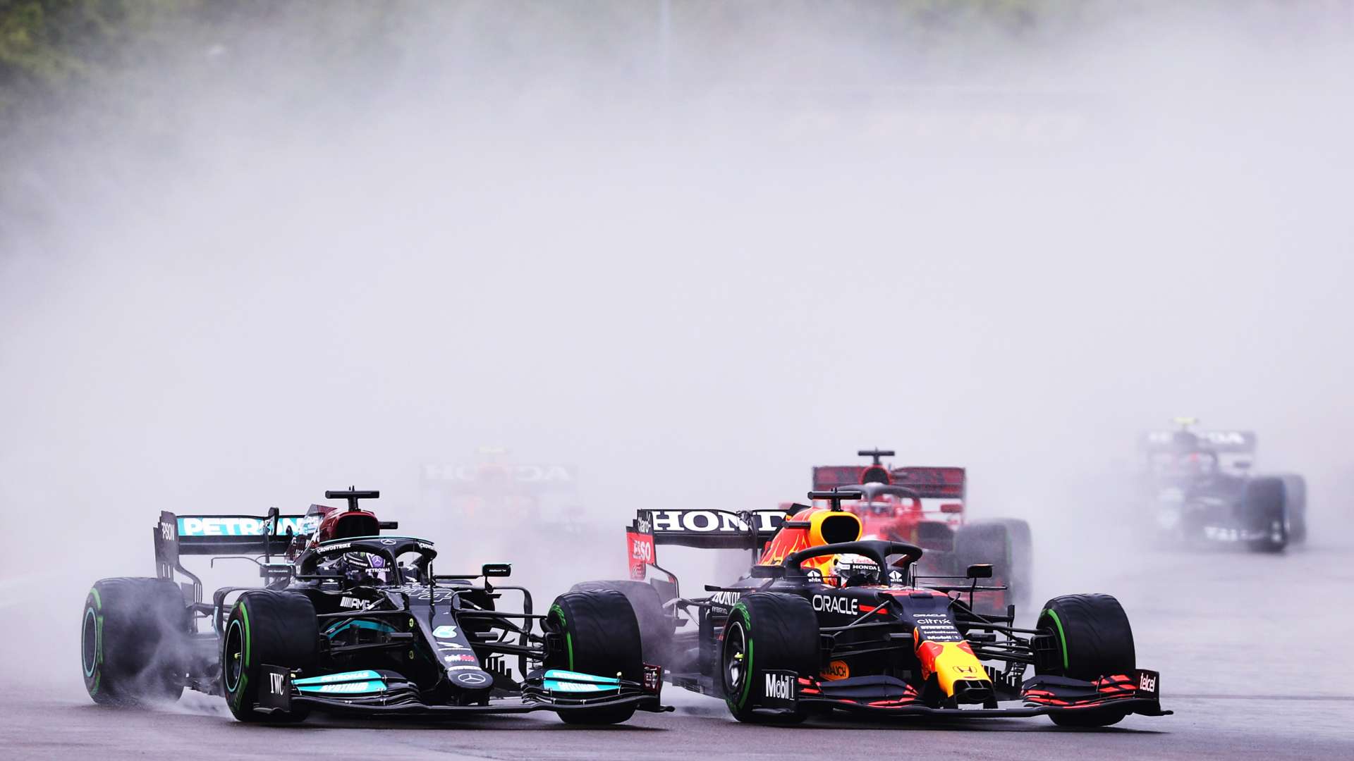 龄人中脱颖 龄人中脱颖